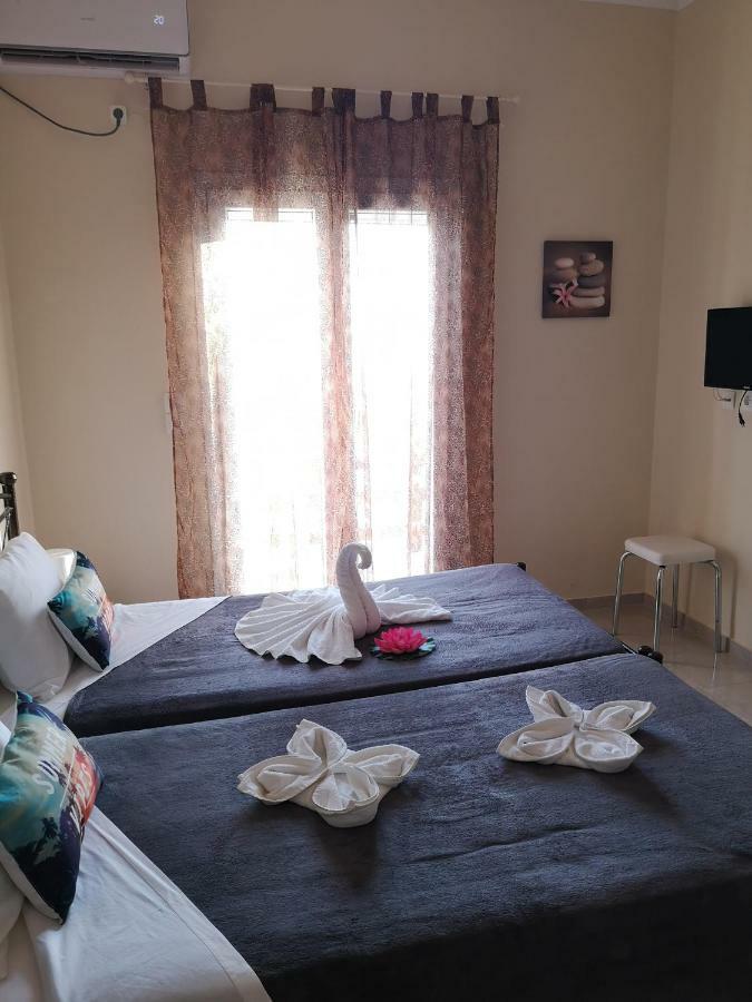 Apartment Alexis Armeno Marathias  Bagian luar foto