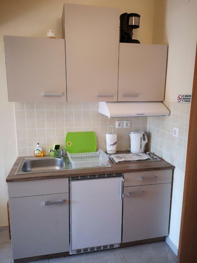 Apartment Alexis Armeno Marathias  Bagian luar foto