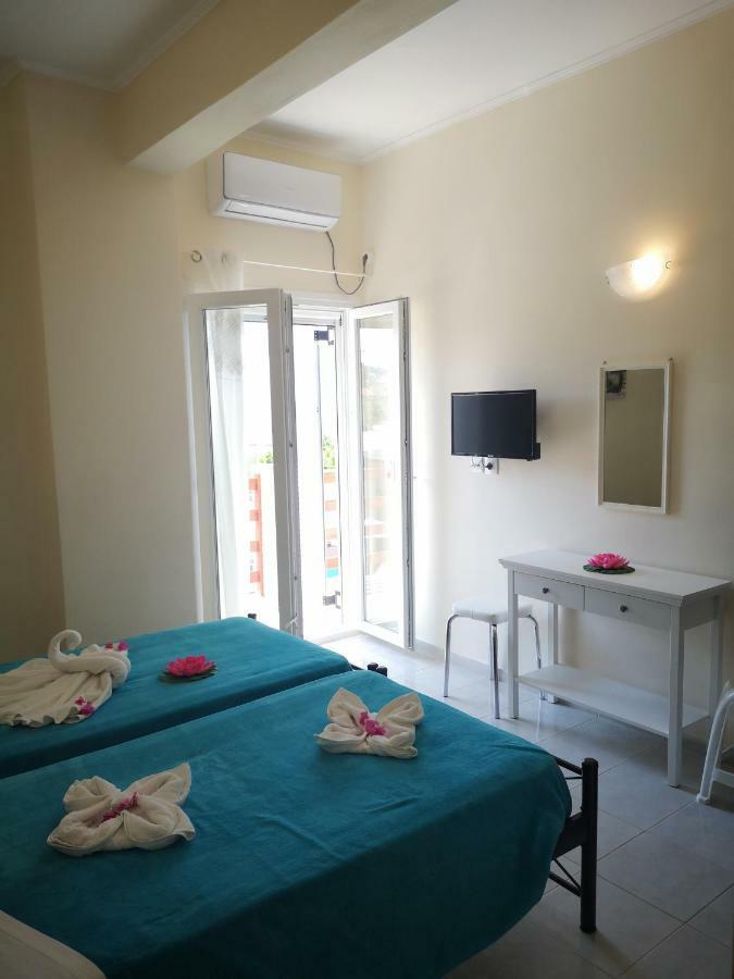 Apartment Alexis Armeno Marathias  Bagian luar foto
