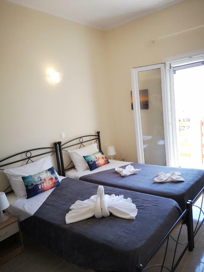 Apartment Alexis Armeno Marathias  Bagian luar foto